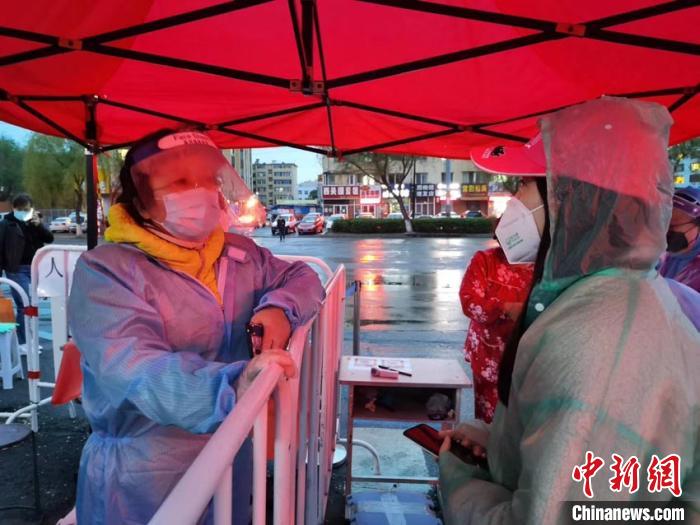 姚楚吉林女孩的“毕业季”：一线“战疫”是我的毕业仪式