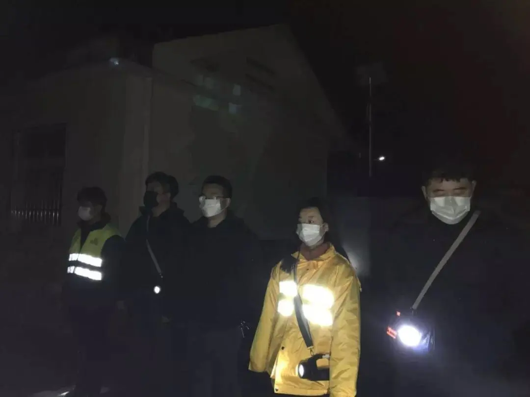 「铁路」东南西北中,青年在行动丨战“疫”中的铁路人