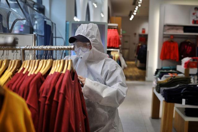 「步行街」武汉标志性步行街楚河汉街恢复营业