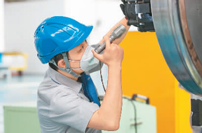 注水泵▲在平凡岗位上续写不平凡的故事