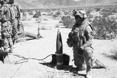 变道高成本造就高能力 空中“变道”助制导炮弹精度再升级