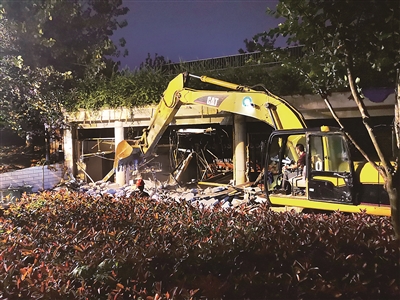 秦淮河|秦淮河大堤违建餐厅拆除 水利部派人核实有关情况