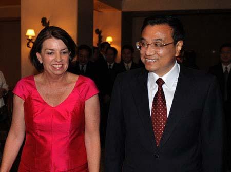 Chinese&nbsp;Vice&nbsp;Premier&nbsp;Li&nbsp;Keqiang&nbsp;(R)&nbsp;meets&nbsp;with&nbsp;Premier&nbsp;of&nbsp;Australia's&nbsp;State&nbsp;of&nbsp;Queensland&nbsp;Anna&nbsp;Bligh&nbsp;in&nbsp;Brisbane&nbsp;Oct.&nbsp;31,&nbsp;2009.(Xinhua&nbsp;Photo)