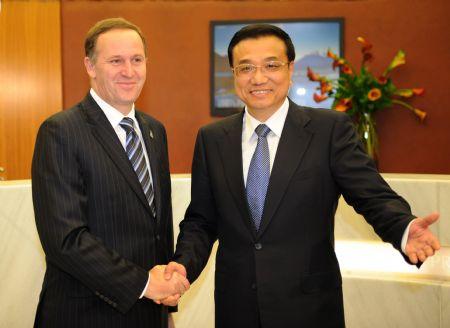 Chinese&nbsp;Vice&nbsp;Premier&nbsp;Li&nbsp;Keqiang&nbsp;(R)&nbsp;shakes&nbsp;hands&nbsp;with&nbsp;New&nbsp;Zealand&nbsp;Prime&nbsp;Minister&nbsp;John&nbsp;Key&nbsp;in&nbsp;Wellington,&nbsp;New&nbsp;Zealand,&nbsp;Nov.&nbsp;2.&nbsp;2009.&nbsp;(Xinhua/Liu&nbsp;Jiansheng)