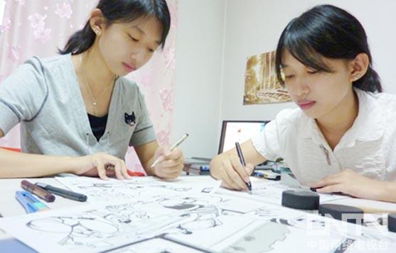 《馒头日记》作者柳露霏与柳霜霏