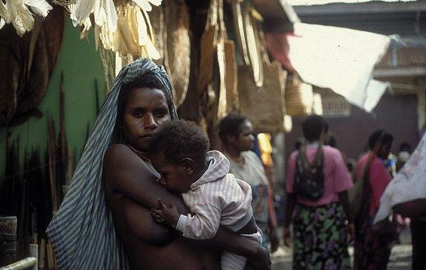 人类部落另一面 印尼土著巴布亚人古老原始生