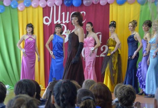 俄罗斯<em>女子监狱</em>举行选美大赛(组图)_<em>粤语</em>台