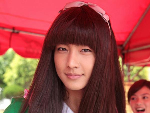 美绝了!成龙李连杰刘德华<em>男扮女</em>装媲美女明星