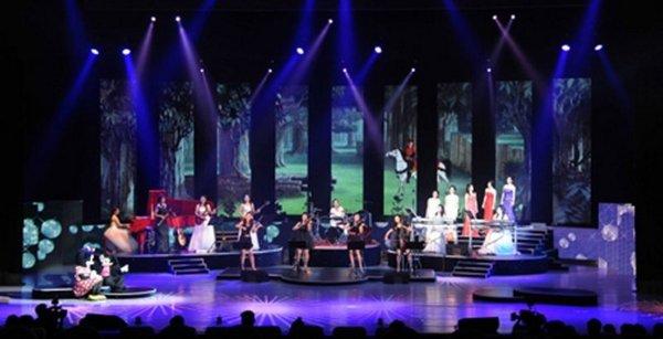 朝鲜确认 金正恩 已经 结婚  妻子是乐团歌手(图)_