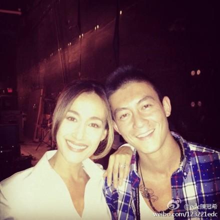 陈冠希与<em>maggieq</em>贴头亲密照曝光 疑似旧情复