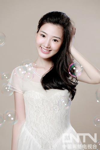 《刀客家族的<em>女人</em>》开拍 <em>毛</em>晓彤挑战年代百变