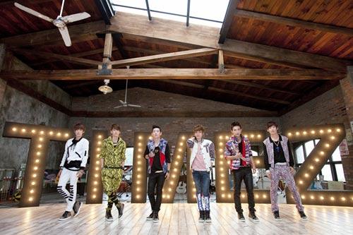 TimeZ组合主打歌MV明日首播 成员吻戏备受期待-明星来了-中国网络电视台