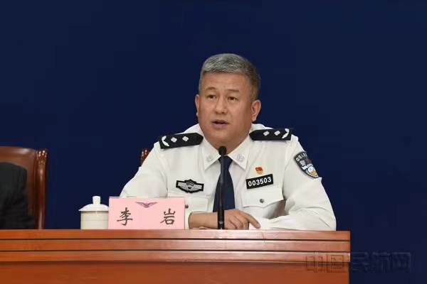 民航局回应粉丝机上追星:严打违法违规行为 加大信用惩戒力度 民航局回应粉丝机上追星:严打违法违规行为 加大信用惩戒力度