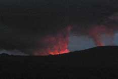 <br><strong><p>One of Africa&acute;s most active volcanoes erupted on Jan 3rd. Nyamulagira in the heavily populated eastern Democratic Republic of Congo began spewing lava off its southern flank into a national park.</p></strong>