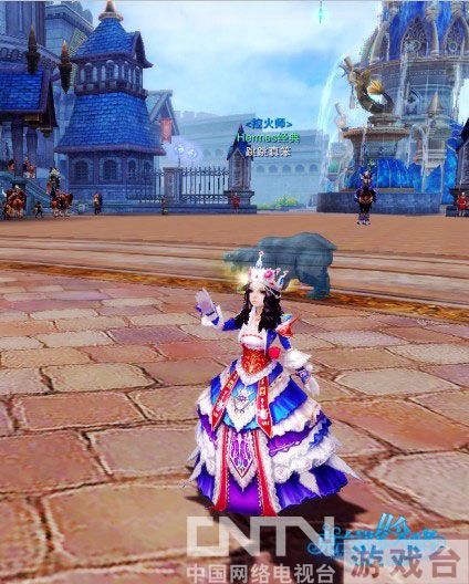 《神魔大陆》吟诵者打造 VIP玩家种族服装展_