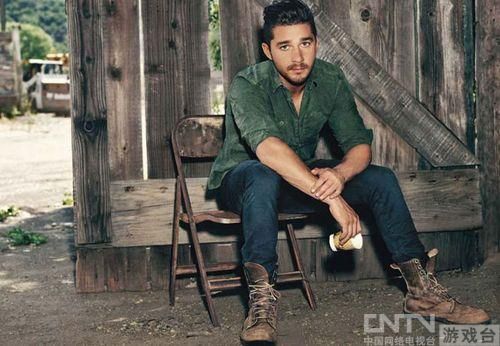 《变形金刚3》男主角与大黄蜂写真_单机游戏