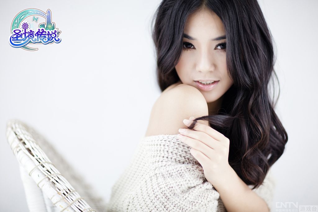 小訫率美女团进驻《圣境传说》