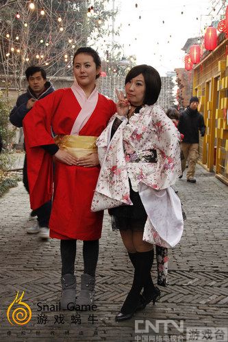 软妹子vs痴汉 蜗牛年会千人大cos_厂商新闻_c