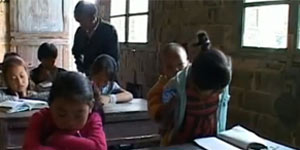 <B>���Ϸ���ز�կСѧ �����ӣ�ϣ�����ó��� �����Ұ��Ķ��� �����и������</B>