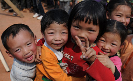 微·副刊-同在蓝天下 关注留守儿童