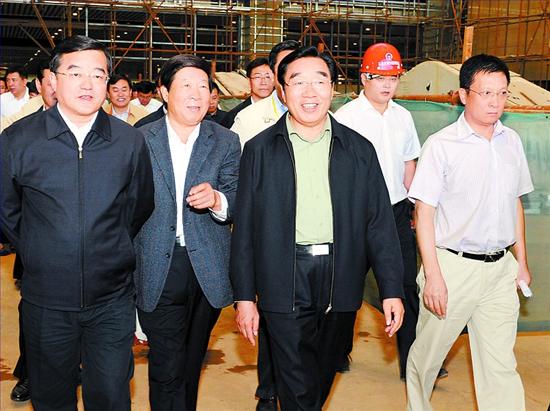 张庆黎张庆伟就加快京石武客运专线河北段建设