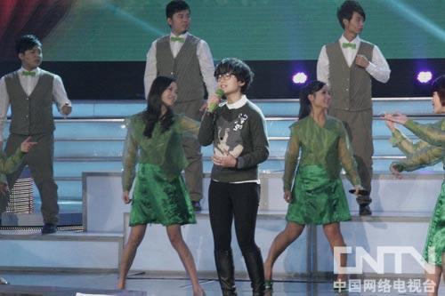 《梦想合唱团》杨千嬅转型化身柔情女神_搜