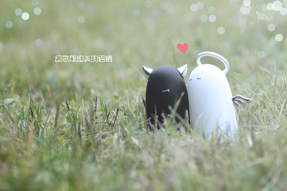 天生一对限量版首饰公仔 · 2011情人节礼物_青少台_中国网络电视台