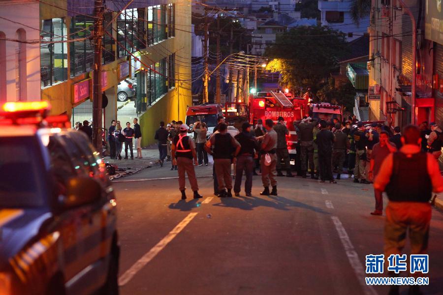 巴西警方修正夜总会火灾死亡人数为232人