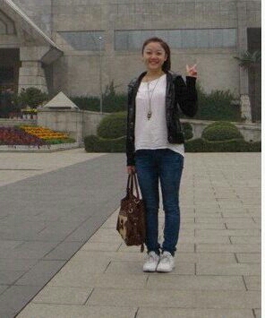 24岁医生小美女v医生记骗厨师美女打针图片