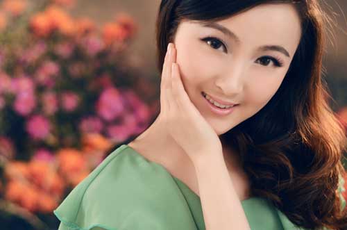 安庆师范学院黄梅剧艺术学院 潘玲玲