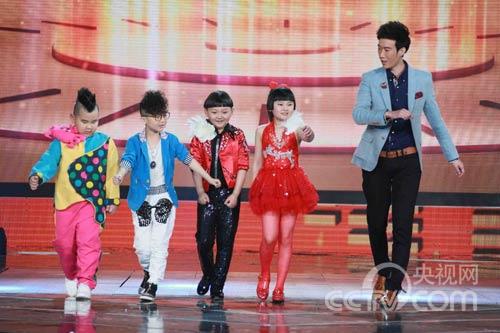 《回声嘹亮》儿童节专场小鬼当家_搜视指南