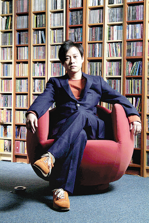 <em>林夕</em>曝填词过程:希望在歌里加点智慧(图)_音乐