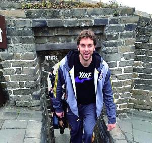 林书豪罕见大帽引爆台北 NBA扩张渐渐出成绩