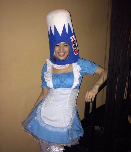 苍井空万圣节穿女仆装COS富士山 乳沟若隐若