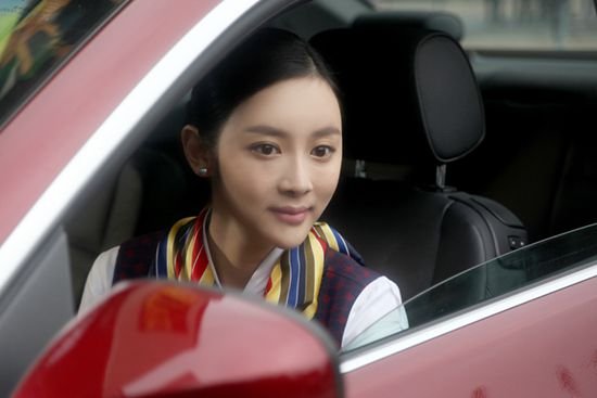 《打望》上演制服<em>诱惑</em> 孙文婷<em>空姐</em>装引搭讪_综