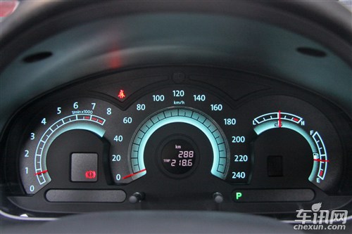 华西村人均收入_央视人均月薪8千(3)