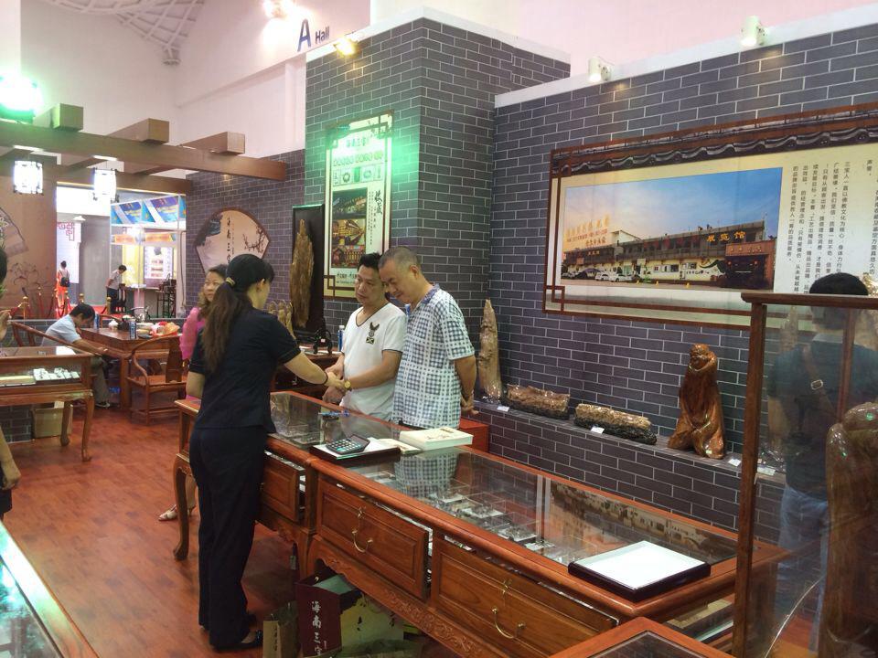 海口奢侈品展布展简朴成交量比往年高_电子商