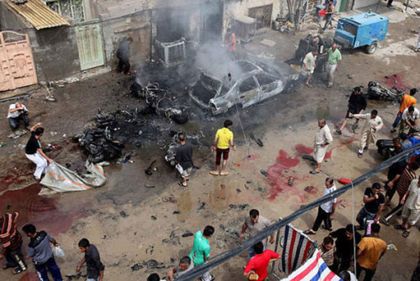 Una muchedumbre atacó una comisaría de