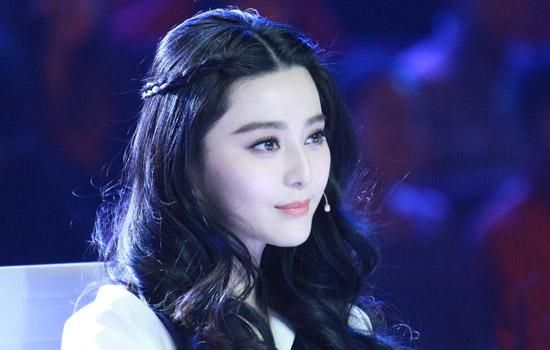 范冰冰上《新闻联播》 还珠女星再争光_粤