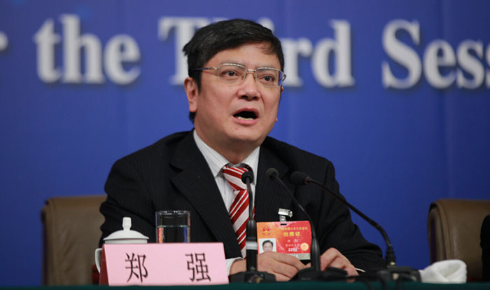 图为全国人大代表、贵州大学校长郑强(央视网 武彦摄)