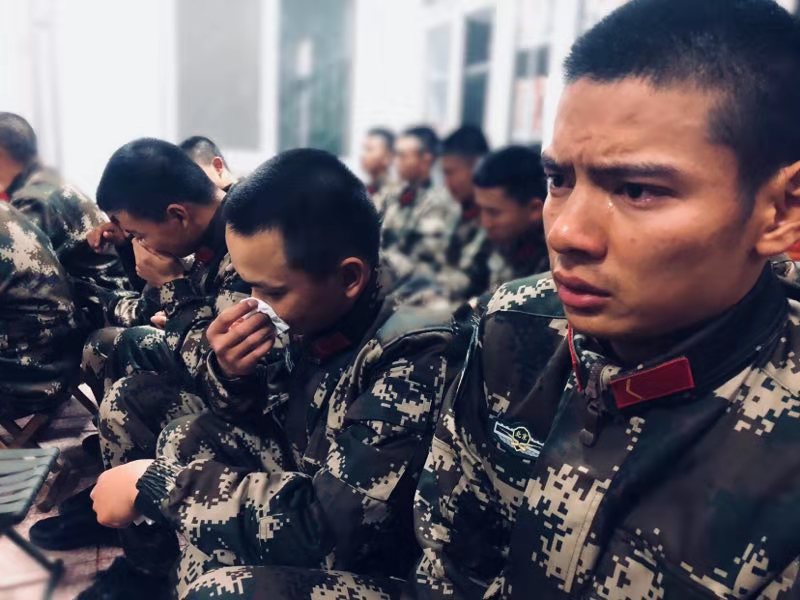 泪目！新兵连收到的这封信，写了整整46天