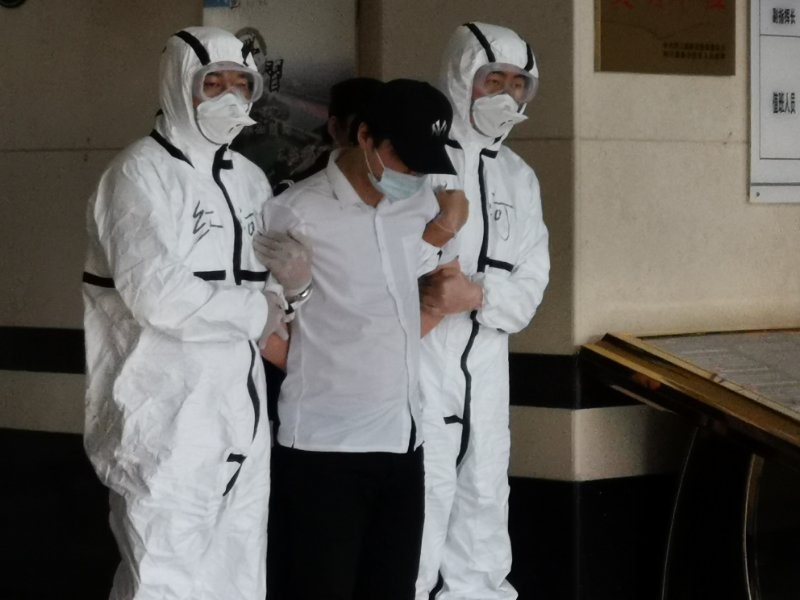 8点见@【8点见】100余万大学生已返校！五一后还有9省份高校开学