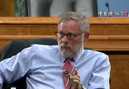 美国利用疫情内幕消息抛售巨额股票 美参议员请辞 住所被FBI搜查