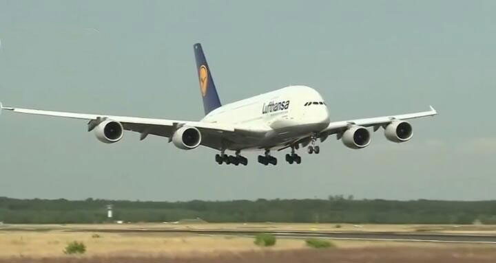 汉莎航空德国汉莎航空集团一季度净亏损21亿欧元