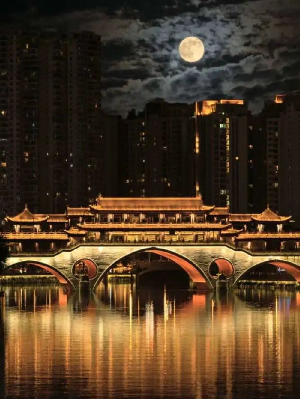 成都“闲”不下来的成都