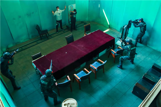 绝对|绝对的精英！看特战队员如何快速“解救”人质！