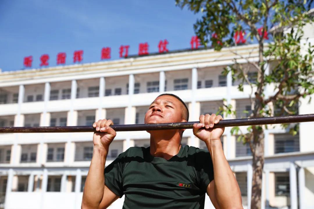 一门三代|一门三代爷孙兵，全是光荣武警！