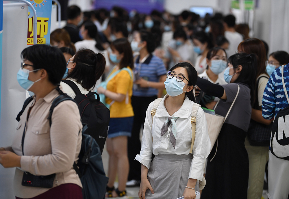 不再是大厂备胎互联网中厂开抢人才