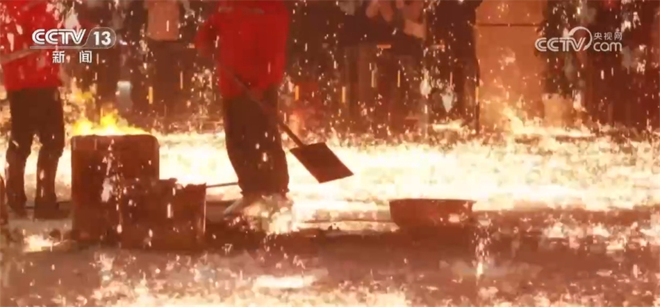 “火树银花”迎新春“夜经济”激发消费市场新活力(图3)