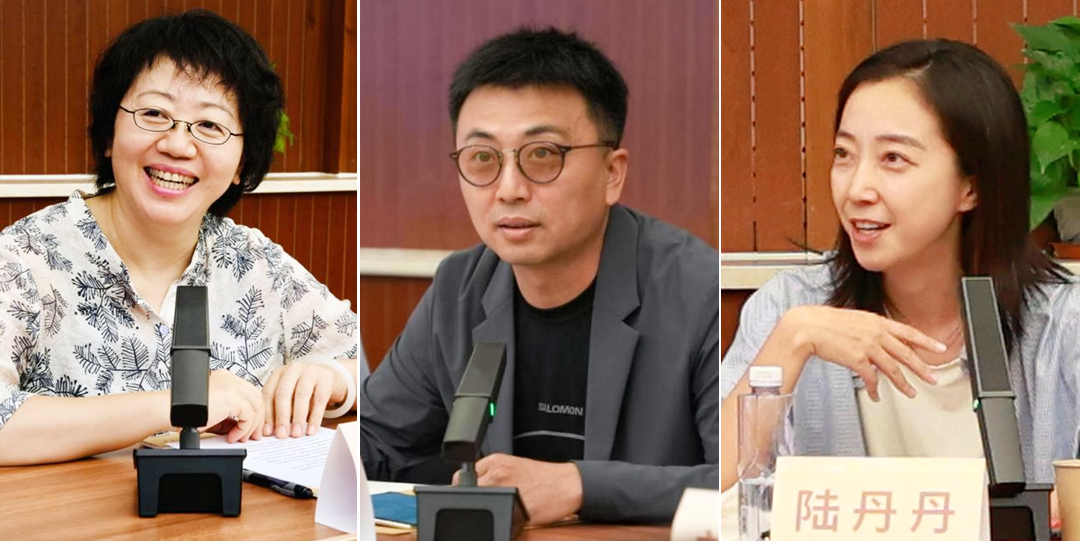 從左至右：紀錄電影《地上的雲朵》總導演劉幗軼、總製片人劉洋、項目管理陸丹丹